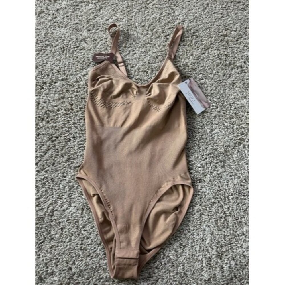 Comfort by Real Smooths Silhouete Seamless Shaping BodySuit Size Medium Ruched